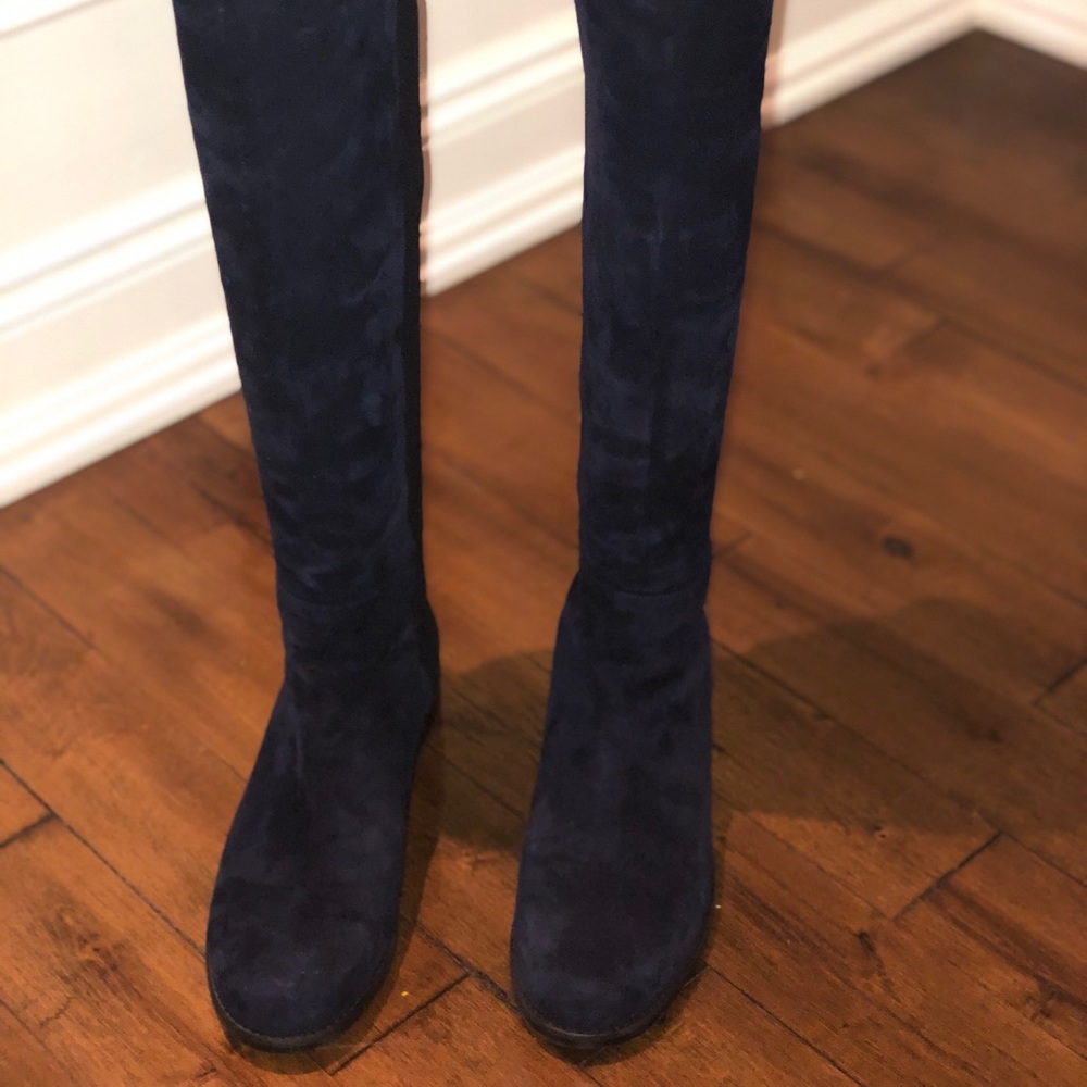 STUART WEITZMAN
Suede Over-The-Knee Boots
Size: 8